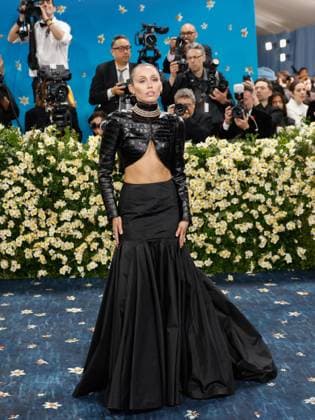 Miley Cyrus arrives on the red carpet at the 2025 Met Gala celebrating the opening of Superfine: Tailoring Black Style at The Metropolitan Museum of Art on Monday, May 5, 2025 in New York City.  NYP20250505579 JOHNxANGELILLO