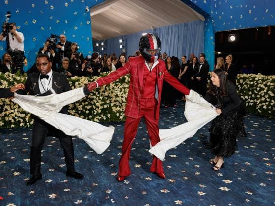 Damson Idris arrives on the red carpet at the 2025 Met Gala celebrating the opening of Superfine: Tailoring Black Style at The Metropolitan Museum of Art on Monday, May 5, 2025 in New York City.  NYP20250505614 JOHNxANGELILLO