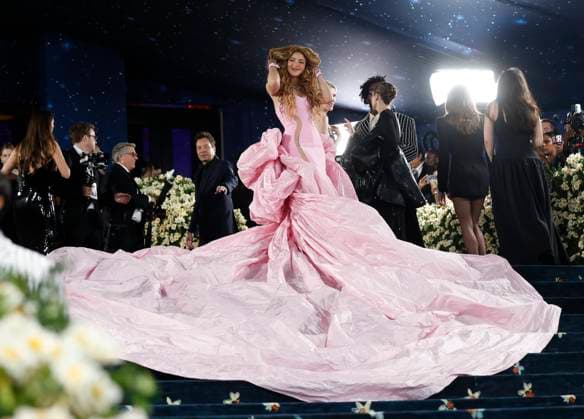 Shakira arrives on the red carpet at the 2025 Met Gala celebrating the opening of Superfine: Tailoring Black Style at The Metropolitan Museum of Art on Monday, May 5, 2025 in New York City.  NYP20250505907 JOHNxANGELILLO