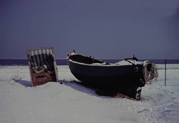 Archivbilder der Woche KW19 Ostsee GDR, 20240101,ca. 1960, Winter an der Ostsee *** Baltic Sea GDR, 20240101,ca 1960, Winter at the Baltic Sea