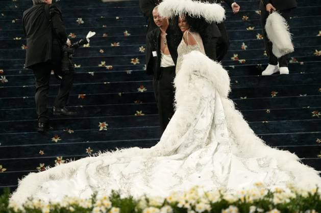 May 5, 2025, New York, New York, USA: DIANA ROSS attends the 2025 Met Gala- Superfine:Tailoring Black Style .The Metropolitan Museum of Art, NYC.New York City, NY.May 5, 2025. New York USA - ZUMAms4_ 20250505_faf_ms4_037 Copyright: xSoniaxMoskowitzxGordonx