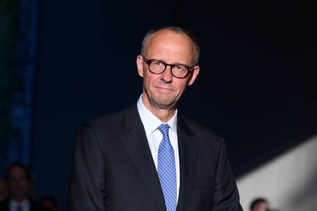 Berlin, Amtsübergabe Olaf Scholz an Friedrich Merz Amtsübergabe von Olaf Scholz (SPD) an Bundeskanzler Friedrich Merz (CDU) am 06.05.2025 im Bundeskanzleramt in Berlin. Berlin Bundeskanzleramt Berlin Deutschland *** Berlin, Handover of office from Olaf Scholz to Friedrich Merz Handover of office from Olaf Scholz SPD to Federal Chancellor Friedrich Merz CDU on 06 05 2025 at the Federal Chancellery in Berlin Berlin Federal Chancellery Berlin Germany