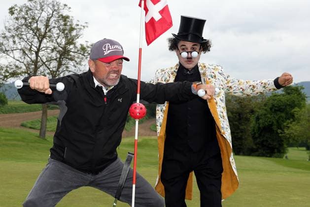 Europa Park Eagles Charity Golfcup 2025 Sven Ottke jokes with Charlie Chaplin Albert de Paris Europa Park Eagles Charity Golfcup 2025 on 05 05 2025 on the 18 hole course of the Europa Park Golfclub Breisgau e V Baden Württemberg, Germany