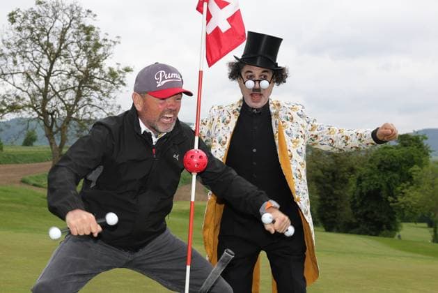Europa Park Eagles Charity Golfcup 2025 Sven Ottke jokes with Charlie Chaplin Albert de Paris Europa Park Eagles Charity Golfcup 2025 on 05 05 2025 on the 18 hole course of the Europa Park Golfclub Breisgau e V Baden Württemberg, Germany
