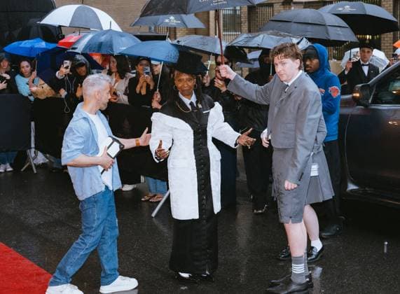 May 5, 2025, New York, Ny, United States: Whoopi Goldberg departs the Pierre Hotel to attend the 2025 Met Gala Celebrating Superfine: Tailoring Black Style at Metropolitan Museum of Art in New York. Dinara Khairova Zuma Press May 5, 2025 New York United States - ZUMAp281 20250505_zea_p281_417 Copyright: xPhotoxImagexPressx