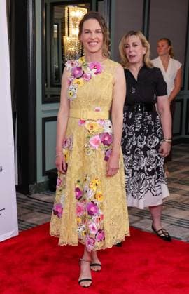 Celebrities attend The 36th Annual Colleagues Spring Luncheon and Oscar de la Renta Fashion Show Featuring: Hilary Swank Where: Los Angeles, California, United States When: 08 May 2025 Credit: Faye s Vision Cover Images EDITORIAL USE ONLY. NOT FOR USE BY NEWSPAPERS BASED IN THE UK. Copyright: xx coverimg54728838
