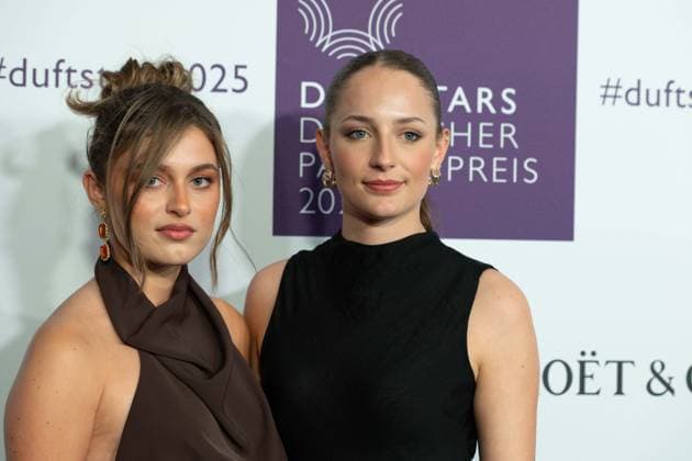 Jasmin ROEDIG, left, companion not identified, at the DUFTSTARS 2025 German Perfume Award Presentation of the German Perfume Award DUFTSTARS by the Fragrance Foundation on 08 05 2025, Rheinterrassen, Duesseldorf