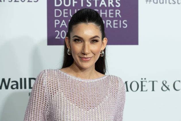 Neda PEEMUELLER, presenter, at the DUFTSTARS 2025 German Perfume Award Presentation of the German Perfume Award DUFTSTARS by the Fragrance Foundation on 08 05 2025, Rheinterrassen, Duesseldorf