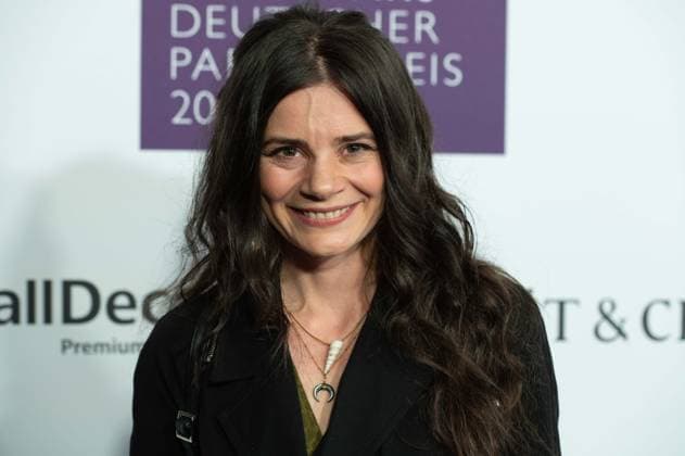 Joyce ILG, actress, portrait, portrait, cropped single image, single motif, at the DUFTSTARS 2025 German Perfume Award Presentation of the German Perfume Award DUFTSTARS by the Fragrance Foundation on 08 05 2025, Rheinterrassen, Duesseldorf