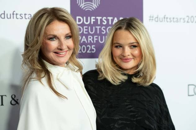 Frauke LUDOWIG, presenter, with her daughter Nele LUDOWIG, presenter, portrait, portrait, portrait, cropped single image, single motif, at the DUFTSTARS 2025 German Perfume Award Presentation of the German Perfume Award DUFTSTARS by the Fragrance Foundation on 08 05 2025, Rheinterrassen, Duesseldorf