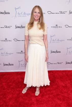 Celebrities attend The 36th Annual Colleagues Spring Luncheon and Oscar de la Renta Fashion Show Featuring: Catherine Oxenberg Where: Los Angeles, California, United States When: 08 May 2025 Credit: Faye s Vision Cover Images EDITORIAL USE ONLY. NOT FOR USE BY NEWSPAPERS BASED IN THE UK. Copyright: xx coverimg54729476