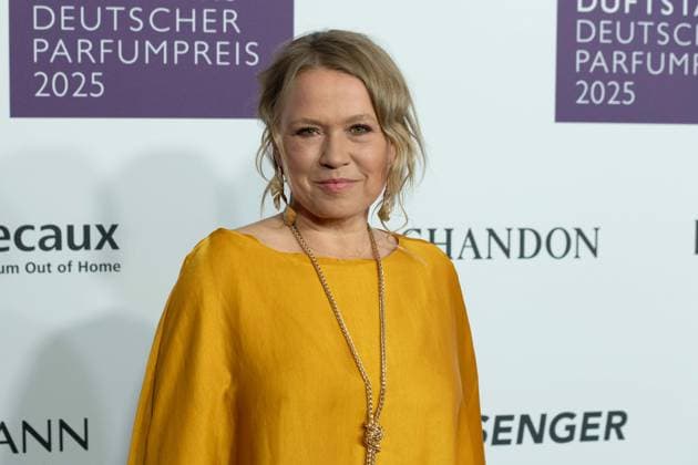 Nova MEIERHENRICH, presenter, portrait, portrait, cropped single image, single motif, at the DUFTSTARS 2025 German Perfume Award Presentation of the German Perfume Award DUFTSTARS by the Fragrance Foundation on 08 05 2025, Rheinterrassen, Duesseldorf