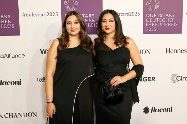 Fari from Buon Profumo with companion at the award ceremony of the German Perfume Award Duftstars 2025 at the Rheinterrasse Düsseldorf Düsseldorf, 08 05 2025 Foto:xT.xSchröerx xFuturexImagex duftstars_5678