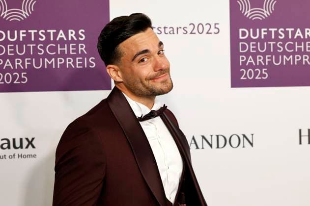 Stefano Zarrella at the presentation of the German Perfume Award Duftstars 2025 at the Rheinterrasse Düsseldorf Düsseldorf, 08 05 2025 Foto:xT.xSchröerx xFuturexImagex duftstars_5720