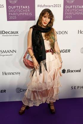 Melanie Schmidt at the presentation of the German Perfume Award Duftstars 2025 at the Rheinterrasse Düsseldorf Düsseldorf, 08 05 2025 Foto:xT.xSchröerx xFuturexImagex duftstars_5721