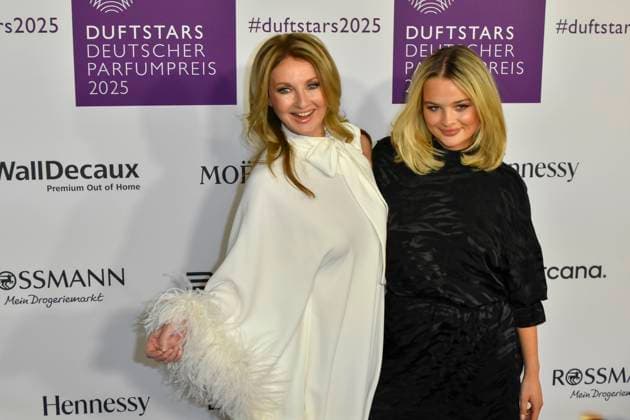 Frauke Ludowig presenter with daughter Nele as guests on the blue carpet at the Fragrance Foundations Duftstars 2025 German Perfume Award ceremony at the Rheinterrassen on 08 05 2025 Duesseldorf NRW Germany
