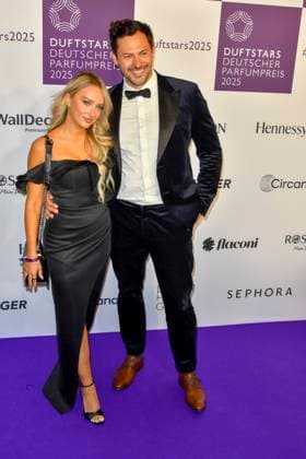 Ex Bachelor Sebastian Klaus with his girlfriend Jenny Koepper as guests on the blue carpet at the Fragrance Foundations Duftstars 2025 German Perfume Award ceremony at the Rheinterrassen on 08 05 2025 Duesseldorf NRW Germany