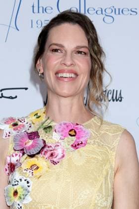 USA - 36th Annual Colleagues Spring Luncheon and Oscar de la Renta Fashion Show - Beverly Hills LOS ANGELES - MAY 8: Hilary Swank at the 36th Annual Colleagues Spring Luncheon and Oscar de la Renta Fashion Show at Beverly Wilshire Hotel on May 8, 2025 in Beverly Hills, CA Beverly Hills CA USA  Copyright: xKathyxHutchinsx xHutchinsxPhotox