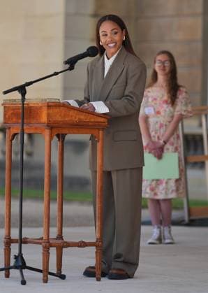 Duke of Edinburgh s Gold Award celebrations Broadcaster and former professional footballer, Alex Scott, speaking during the gold award celebrations for the Duke of Edinburgh s award at Buckingham Palace, London., Credit:Yui Mok Avalon UK, LONDON  Copyright: xYuixMokx xAvalonx 0997127084