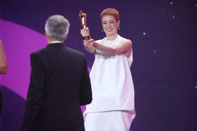 Leonie Benesch laudator in BEST CAMERA PICTURE DESIGN at the GERMAN FILM AWARD 2025 ceremony in Berlin Copyright: xEventpressxFuhrx