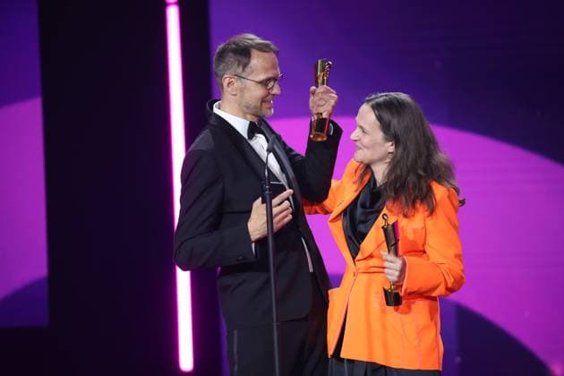 Jan Stoltz, Franzisca Puppe Â- HAGEN IM TAL DER NIBELUNGEN BESTE VISUELLE EFFEKTE at the GERMAN FILM AWARD 2025 ceremony in Berlin Copyright: xEventpressxFuhrx