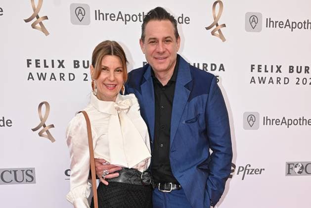 Sascha Vollmer with his wife Jenny at the Felix Burda Award on 9 05 2025 in Berlin Felix Burda Award 2025 in Berlin