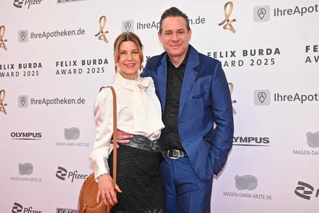 Sascha Vollmer with his wife Jenny at the Felix Burda Award on 9 05 2025 in Berlin Felix Burda Award 2025 in Berlin
