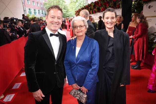 GERMAN FILM AWARD 2025 ceremony in Berlin Florian Gallenberger and An Dorthe Braker Honorary Award and Vicky Krieps on the red carpet at the Lola German Film Award 2025 ceremony at the Theater am Potsdamer Platz in Berlin Date 10 05 2025 Copyright: xEventpressx