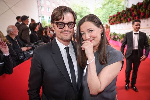 GERMAN FILM AWARD 2025 ceremony in Berlin Alexandra Maria Lara with husband Sam Riley on the red carpet at the Lola German Film Award 2025 ceremony at the Theater am Potsdamer Platz in Berlin Date 10 05 2025 Copyright: xEventpressx