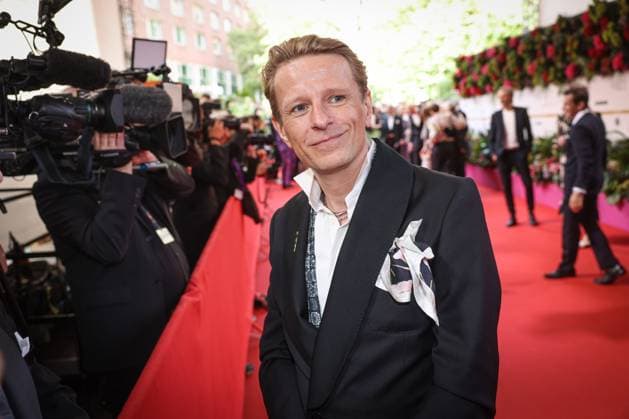 GERMAN FILM AWARD 2025 ceremony in Berlin Alexander Scheer on the red carpet at the Lola German Film Award 2025 ceremony at the Theater am Potsdamer Platz in Berlin Date 10 05 2025 Copyright: xEventpressx