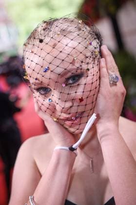 GERMAN FILM AWARD 2025 ceremony in Berlin Helena Zengel portrait with face net on the red carpet at the Lola German Film Award 2025 ceremony at the Theater am Potsdamer Platz in Berlin Date 10 05 2025 Copyright: xEventpressx