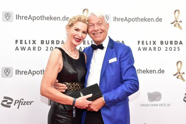 20 FELIX BURDA AWARD 2025 in Berlin Grit Weiss with husband Prof Jo Groebel at the most important event Prevention connects us The Felix Burda Foundation honors outstanding commitment and pioneering research in the field of colorectal cancer prevention in Berlin, on 09 05 2025 Photopress Mueller