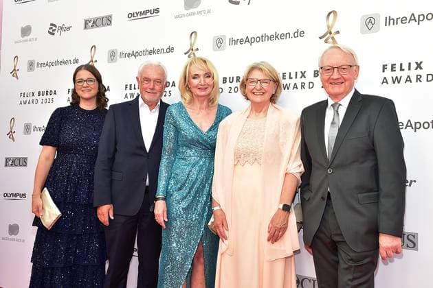20 FELIX BURDA AWARD 2025 in Berlin Wolfgang Kubicki with wife Annette Marberth Kubicki, Managing Directors Prof Dr Heidrun M Thais, Heinz Spengler, Chairman of the Management Board, and Dr Sabine Markmiller at the most important event Prevention unites us The Felix Burda Foundation ho Photopress Mueller