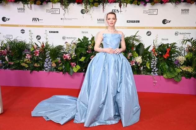 Karoline Herfurth at the 75th German Film Award 2025 ceremony at the Theater am Potsdamer Platz Berlin, 09 05 2025 Foto:xF.xKernx xFuturexImagex filmpreis_5532