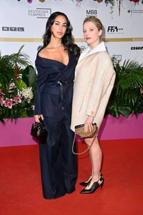 Gizem Emre and Jella Haase at the 75th German Film Award 2025 ceremony at the Theater am Potsdamer Platz Berlin, 09 05 2025 Foto:xF.xKernx xFuturexImagex filmpreis_5556