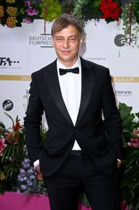 Tom Wlaschiha at the 75th German Film Award 2025 ceremony at the Theater am Potsdamer Platz Berlin, 09 05 2025 Foto:xF.xKernx xFuturexImagex filmpreis_5570