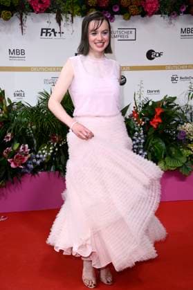 Luna Wedler at the 75th German Film Award 2025 ceremony at the Theater am Potsdamer Platz Berlin, 09 05 2025 Foto:xN.xKubelkax xFuturexImagex filmpreis_5576