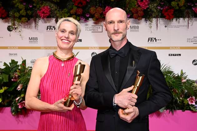 Melanie Raab and Julian R Wagner at the 75th German Film Awards 2025 ceremony at the Theater am Potsdamer Platz Berlin, 09 05 2025 Foto:xF.xKernx xFuturexImagex filmpreis_5627