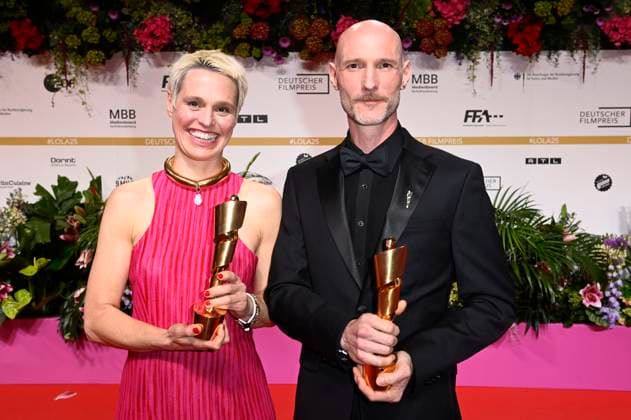 Melanie Raab and Julian R Wagner at the 75th German Film Awards 2025 ceremony at the Theater am Potsdamer Platz Berlin, 09 05 2025 Foto:xF.xKernx xFuturexImagex filmpreis_5628