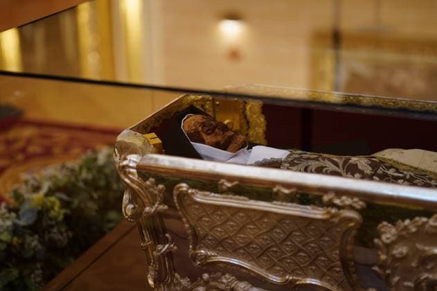 Bilder des Jahres 2025, News 05 Mai News Themen der Woche KW19 News Bilder des Tages Spanien, öffentliche Aufbarung der Teresa von Avila Opening ceremony of public veneration of the body of St. Teresa of Jesus in Alba de Tormes Salamanca The body of St. Teresa of Jesus during the opening ceremony of public veneration, in the Convent of the Discalced Carmelite Fathers, on May 11, 2025, in Alba de Tormes, Salamanca, Castilla y León Spain This is the second time that the incorrupt body of the Saint is exposed, since it has not been done since the middle of the last century 11 MAY 2025 UNCORRUPT BODY VENERATION RELIGION Manuel Á Alba de Torres, Salamanca Casti Alba de Torres, Salamanca Casti Espana  Copyright: xx 6712795