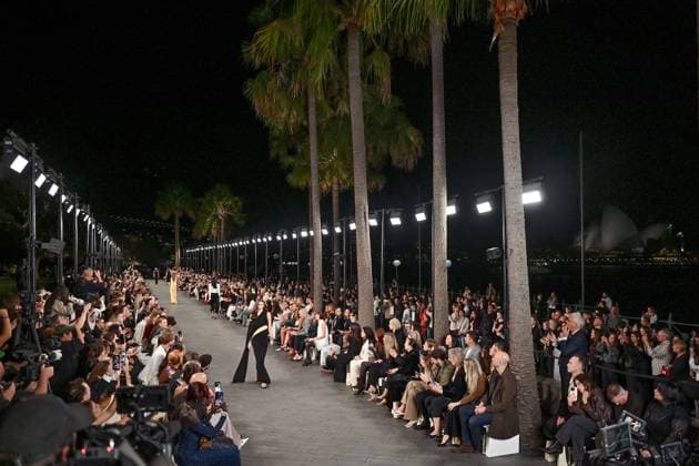 AUSTRALIAN FASHION WEEK 2025, The Sydney Opera House can be seen as models walk the runway during the Carla Zampatti Runway Show as part of Australian Fashion Week 2025 in Sydney, Monday, May 12, 2025. ( NO ARCHIVING SYDNEY NEW SOUTH WALES AUSTRALIA  Copyright: xSTEVENxSAPHOREx 20250512152658720976