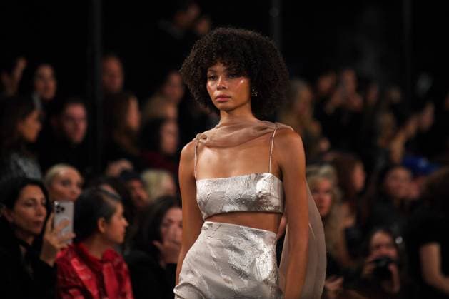AUSTRALIAN FASHION WEEK 2025, Models walk the runway during the Carla Zampatti Runway Show as part of Australian Fashion Week 2025 in Sydney, Monday, May 12, 2025. ( NO ARCHIVING SYDNEY NEW SOUTH WALES Australia  Copyright: xSTEVENxSAPHOREx 20250512127531587058