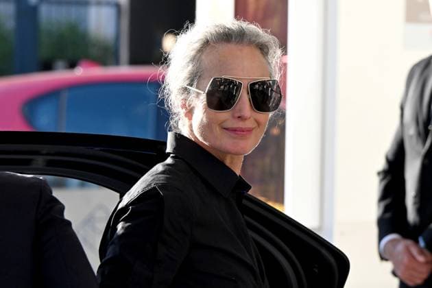 Cannes, 78th Cannes Film Festival 2025. Personalities arrivals at Hotel Martinez in Cannes In the photo: Andie MacDowell  Copyright: xMangiarotti Ipax xipa-agency.netx xPoolxPhotoxEventsx05x IPA_Agency_IPA57587608