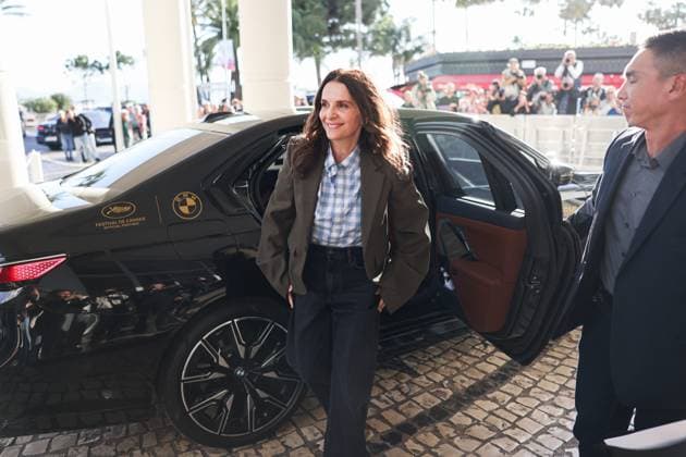 FESTIVAL DE CANNES 2025 FESTIVAL DE CANNES 2025 PHOTOPQR NICE MATIN Sebastien Botella CANNES 12 05 2025 Arrival of the jury in front of the Äôhotel Martinez in Cannes before the opening of the Cannes Film Festival, Monday 12 May 2025 Juliette Binoche 78th international Cannes film festival takes place may 13th to 24th 2025 CANNES France  Copyright: xPHOTOPQR NICExMATIN MAXPPPxSebastienxBotellax 20250512NIM1558 20250512NIM1558