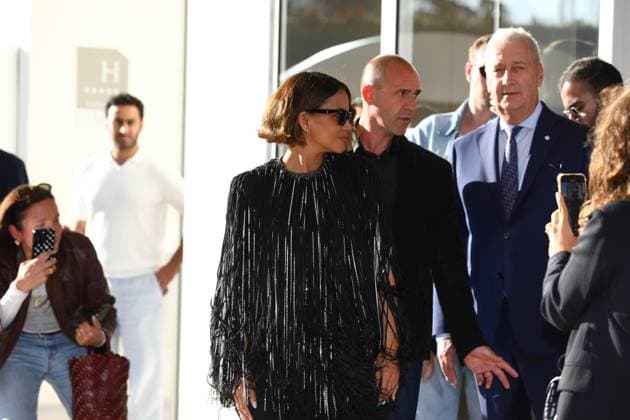 May 12, 2025, Cannes, Cote D azur, France: Jury member HALLE BERRY poses for photos ahead of the official Jury Dinner of the 78th Annual Cannes Film Festival in Cannes, France Cannes France - ZUMAc179 20250512_zep_c179_053 Copyright: xMickaelxChavetx