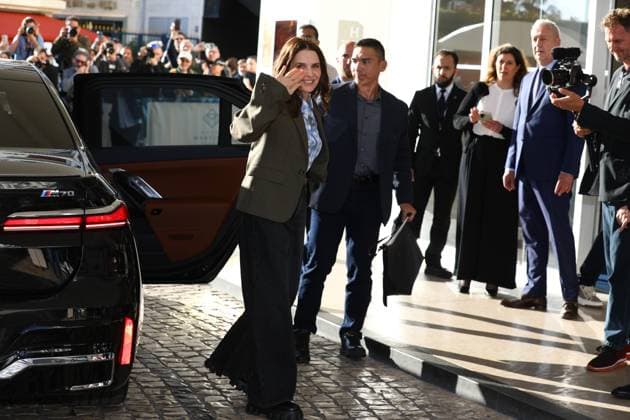 May 12, 2025, Cannes, Cote D azur, France: Jury President JULIETTE BINOCHE poses for photos ahead of the official Jury Dinner of the 78th Annual Cannes Film Festival in Cannes, France Cannes France - ZUMAc179 20250512_zep_c179_086 Copyright: xMickaelxChavetx