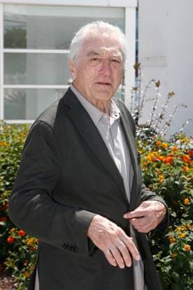 Robert De Niro at the Photocall on the occasion of the awarding of the Palme dOr for his lifetime achievement at the Festival de Cannes 2025 78 Cannes International Film Festival at the Palais des Festivals Cannes, 13 05 2025 Foto:xD.xBedrosianx xFuturexImagex deniro_5502