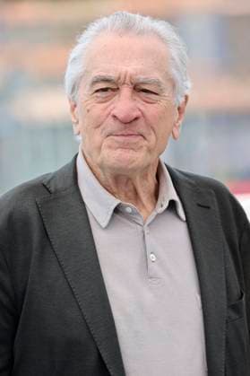 Robert De Niro at the Photocall on the occasion of the awarding of the Palme dOr for his lifetime achievement at the Festival de Cannes 2025 78 Cannes International Film Festival at the Palais des Festivals Cannes, 13 05 2025 Foto:xD.xBedrosianx xFuturexImagex deniro_5513