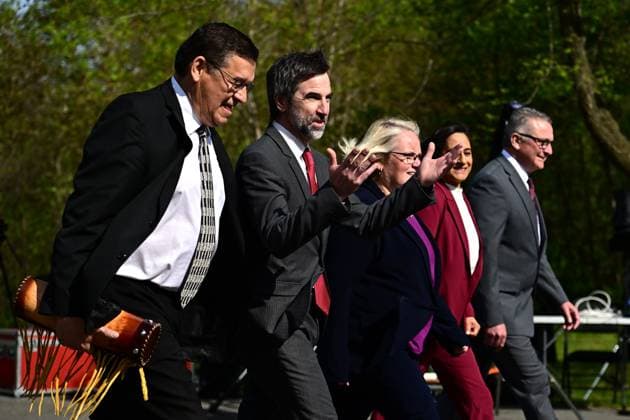 May 13, 2025, Ottawa, On, Canada: Steven Guilbeault, second from left, arrives for a cabinet swearing-in at Rideau Hall in Ottawa on Tuesday, May 13, 2025. Ottawa Canada  - ZUMAc35_ 20250513_zaf_c35_021 Copyright: xSpencerxColbyx