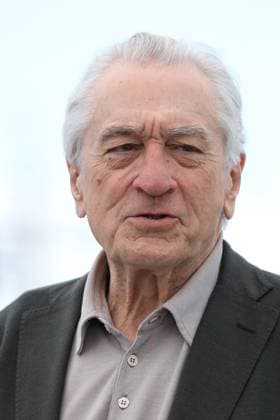 Robert De Niro Honorary Palme D or Photocall in Cannes CANNES, FRANCE - MAY 13: Robert De Niro poses during the photocall for Robert De Niro Honorary Palme D or at the 78th annual Cannes Film Festival at Palais des Festivals on May 13, 2025 in Cannes, France. CAP GOL GOL Cannes CÃ te d Azur France Copyright: xRickxGold CapitalxPicturesx
